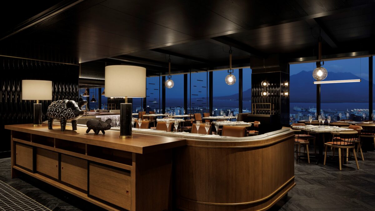 【レストラン】FLYING HOG GRILL