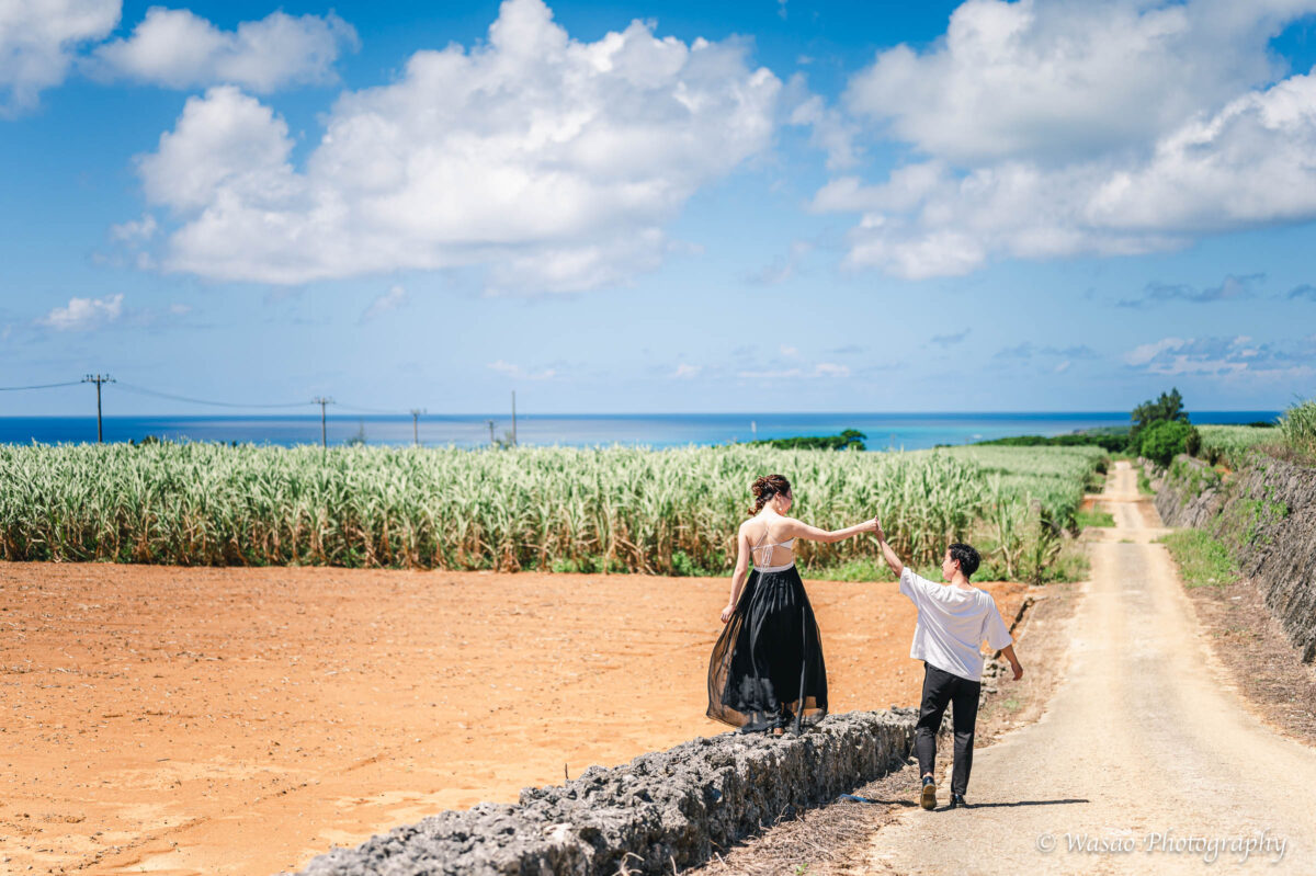 Wasao Photography｜宮古島の海を背景にしたドレスフォト
