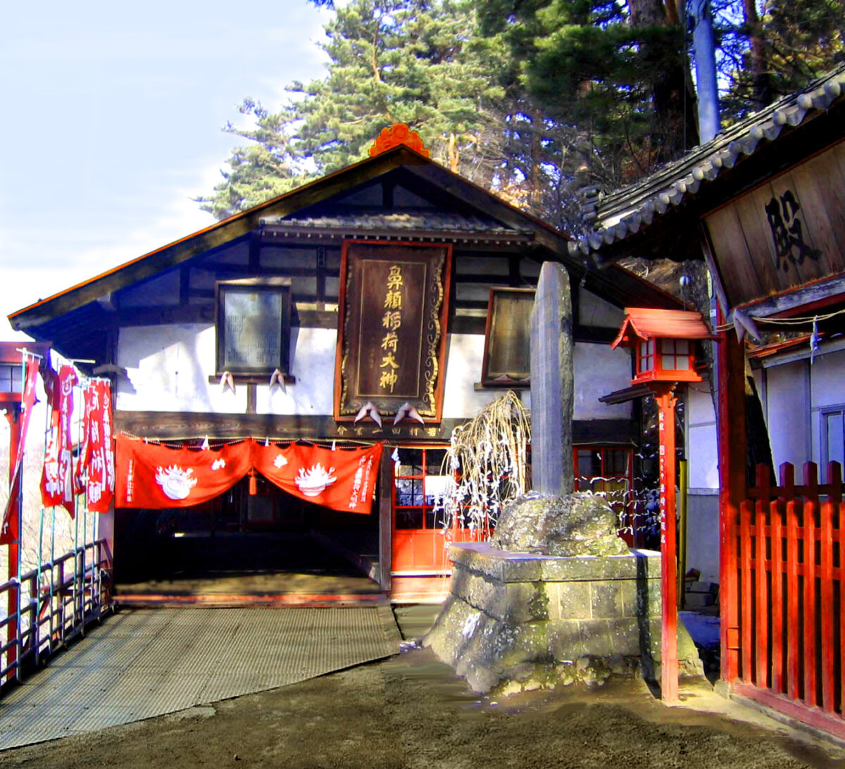鼻顔稲荷神社
