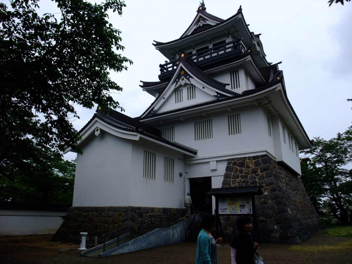横手城