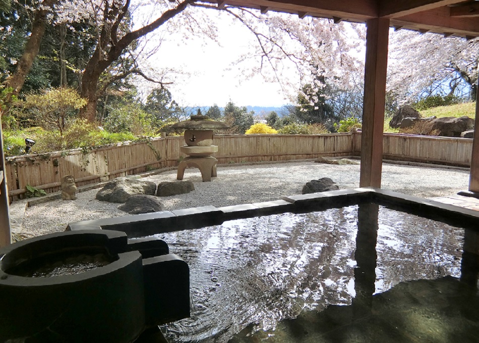ホテルニュー桂 ＜佐渡島＞ photo