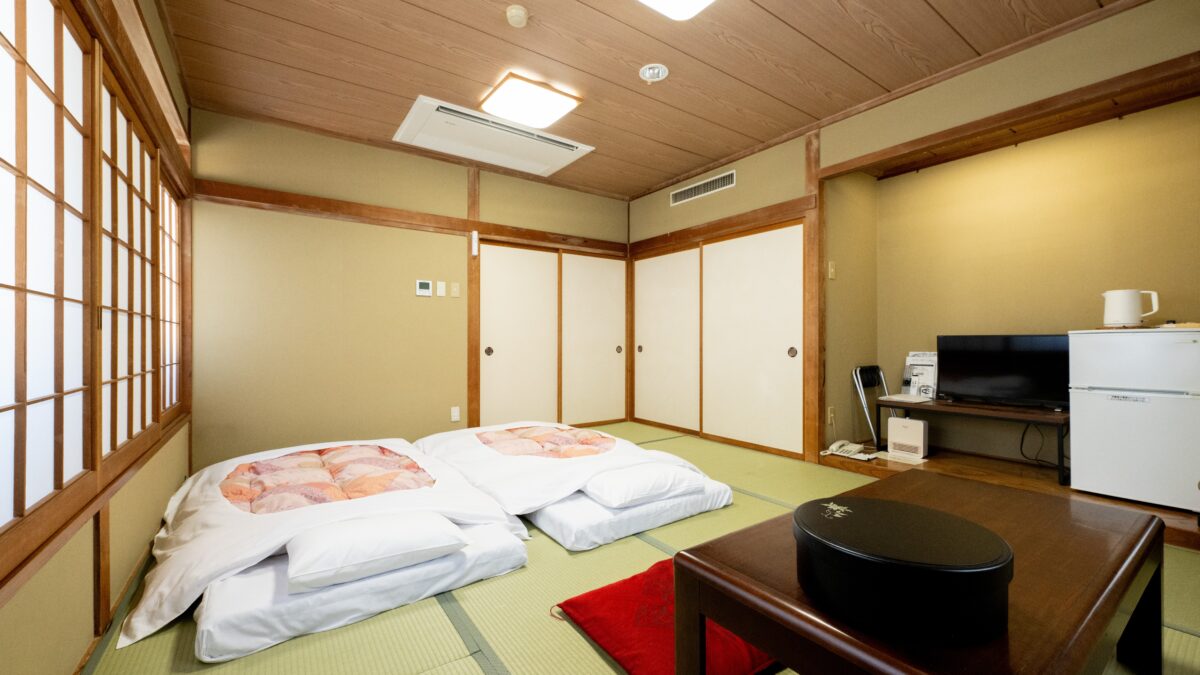 ホテルマツモトよろづや photo