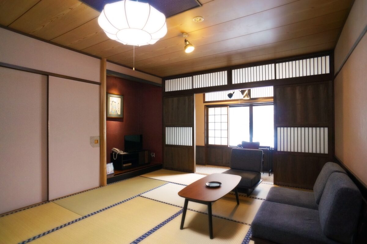 高湯温泉 安達屋 photo
