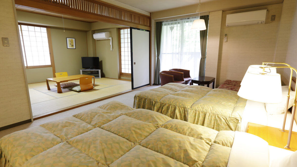 山中湖旭日丘温泉 ホテル清渓 photo