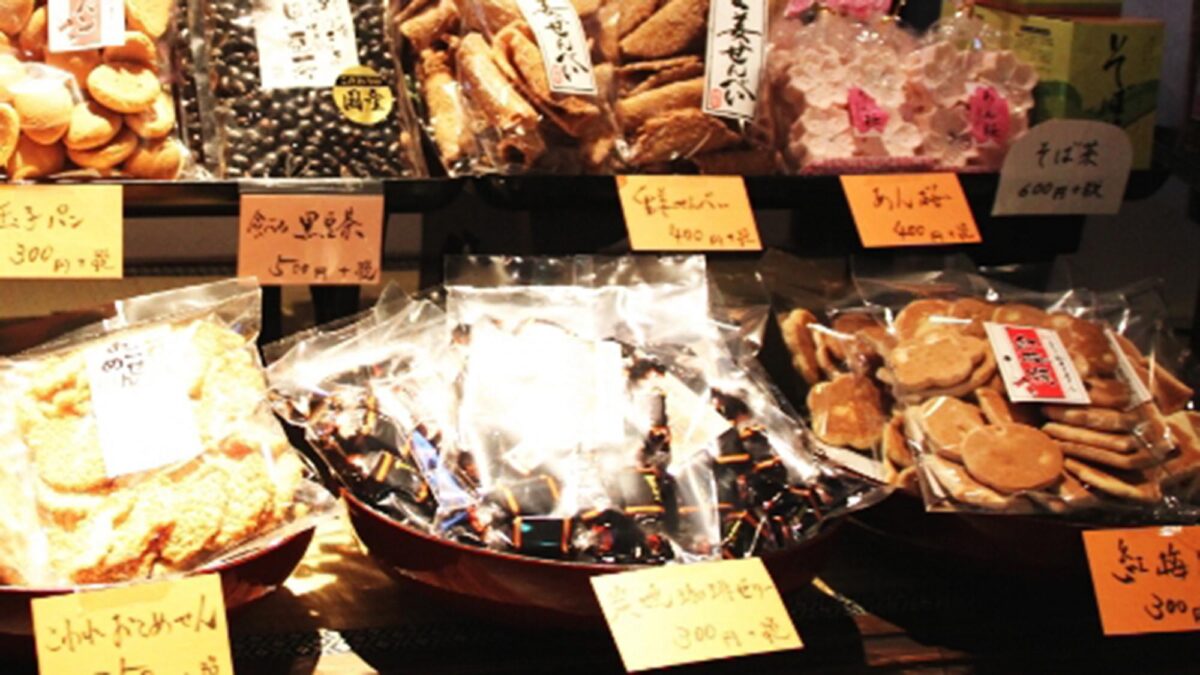 【館内】奈良のおすすめお菓子がございます
