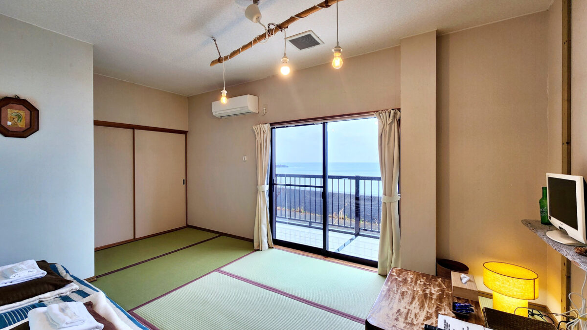 うみと暮らす宿 たかはま photo
