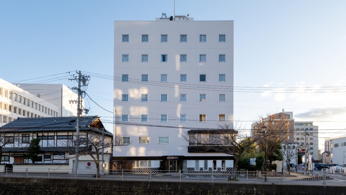 ホテルマツモトよろづや photo