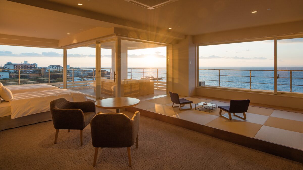 ＳＨＩＲＡＨＡＭＡ ＫＥＹ ＴＥＲＲＡＣＥ ＨＯＴＥＬ ＳＥＡＭＯＲＥ（ホテルシーモア） photo