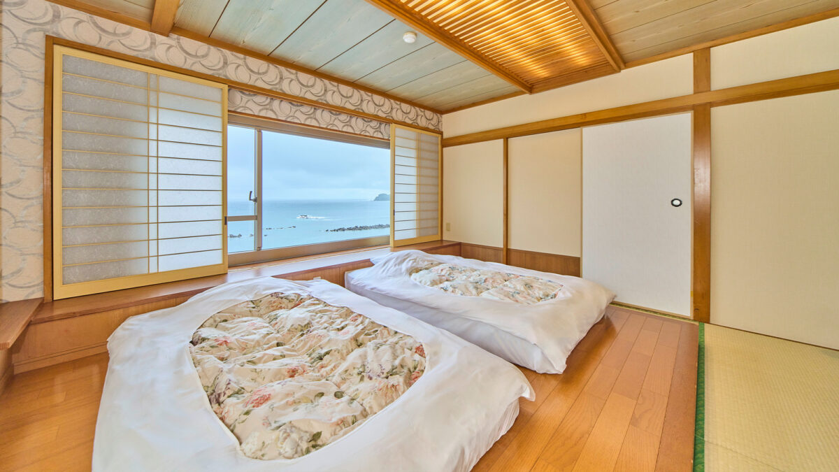 三日月シーパークホテル勝浦 photo