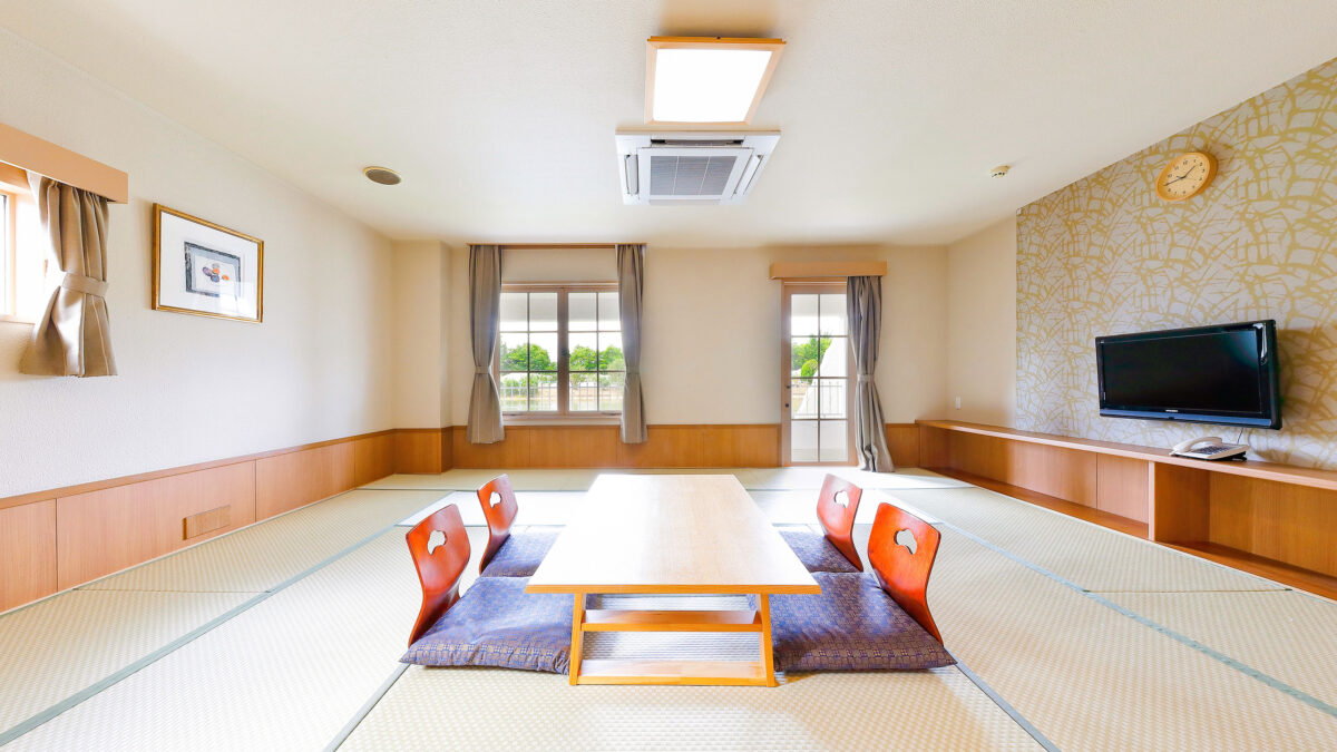 大江戸温泉物語 ホテルレオマの森 photo