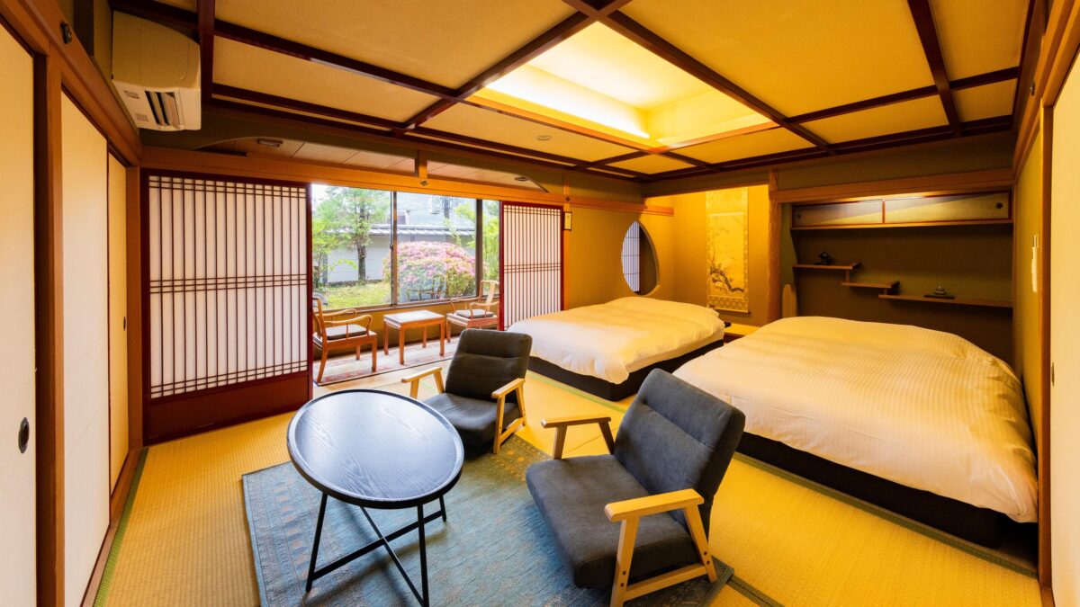 武雄温泉 大正浪漫の宿 京都屋 photo