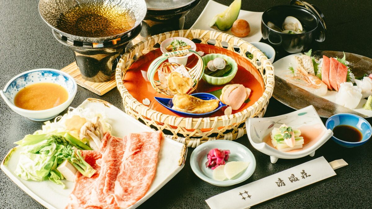 夕食膳 雅コース ／ 当館最上級のコース 岩手県産和牛・お刺身５点盛り ◆料理内容はイメ（別角度 2）