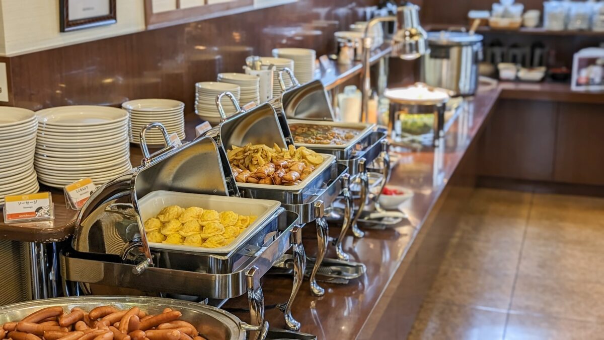 朝食バイキング一例①和洋中心のバイキングスタイルでございます