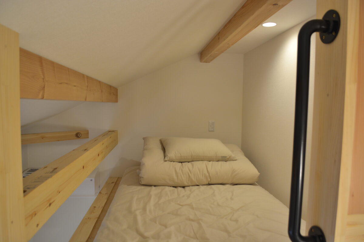 ＢＥＤ Ｎ ＣＨＩＬＬ 七宝屋 photo