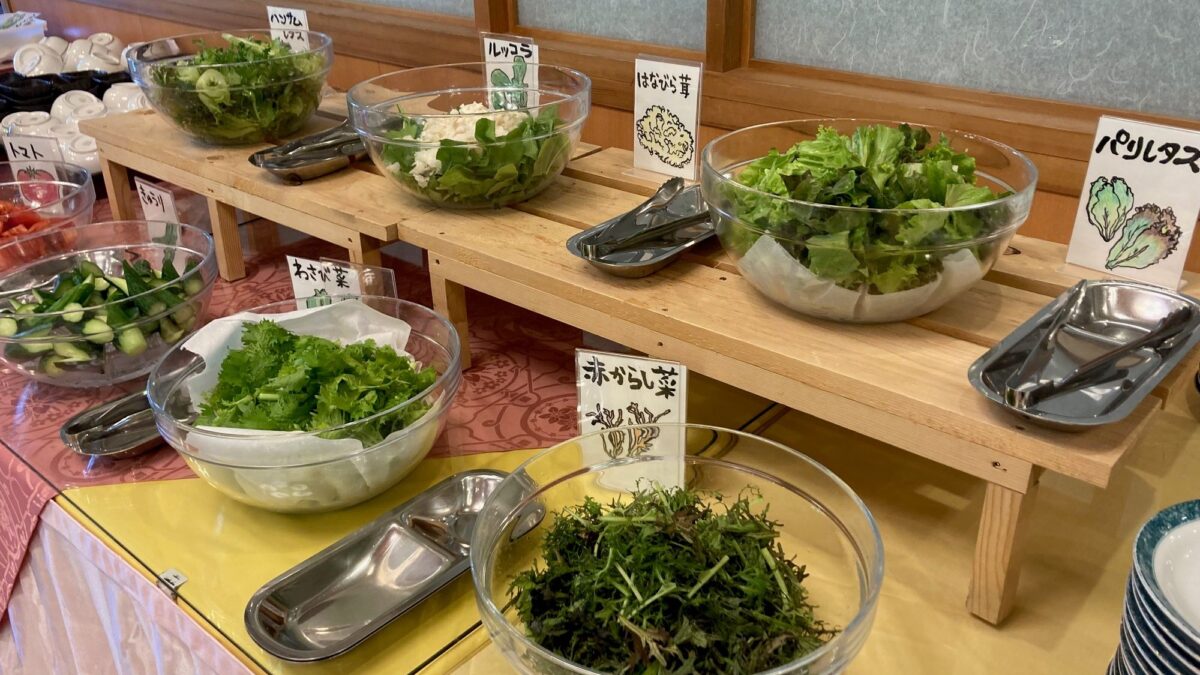 朝食 サラダバイキング