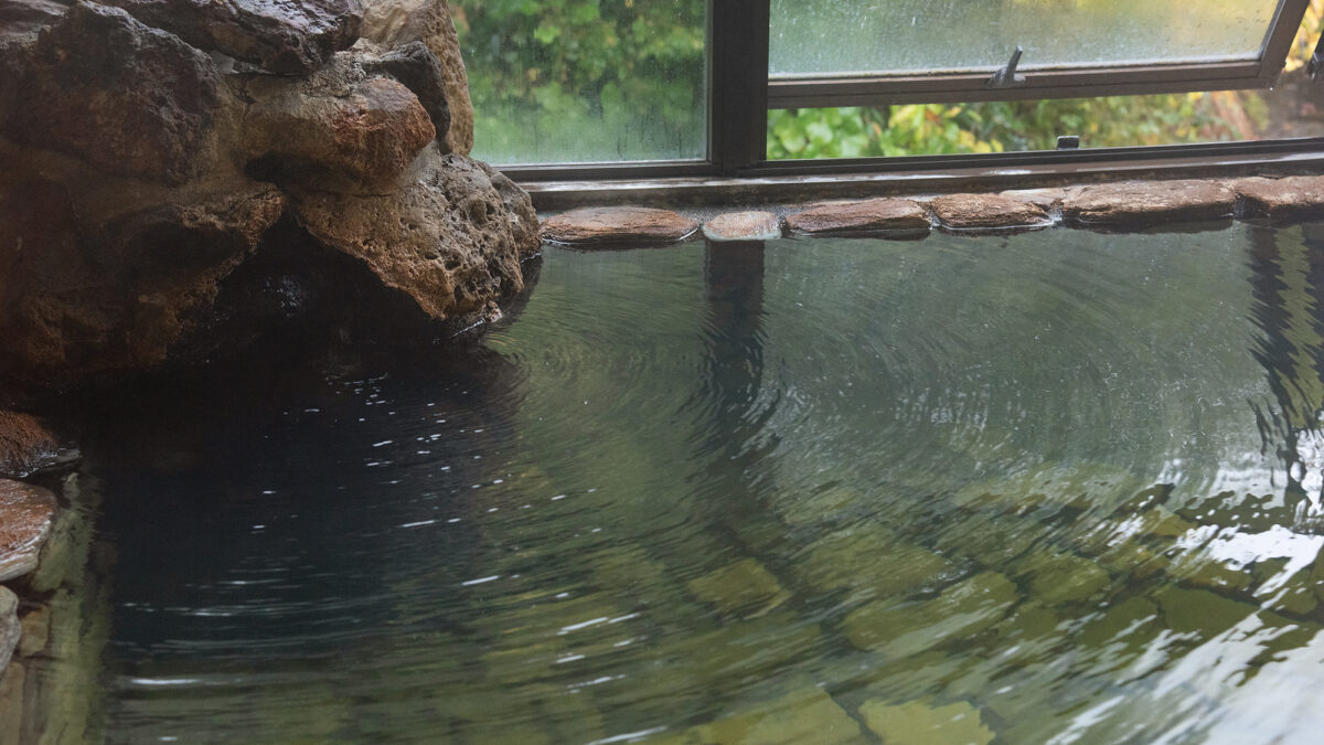 湯川温泉 せせらぎの宿 吉野屋 photo