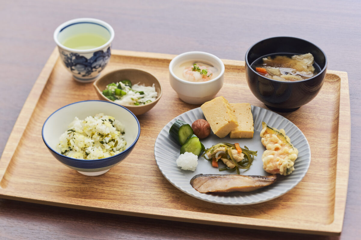 朝食（別角度 4）