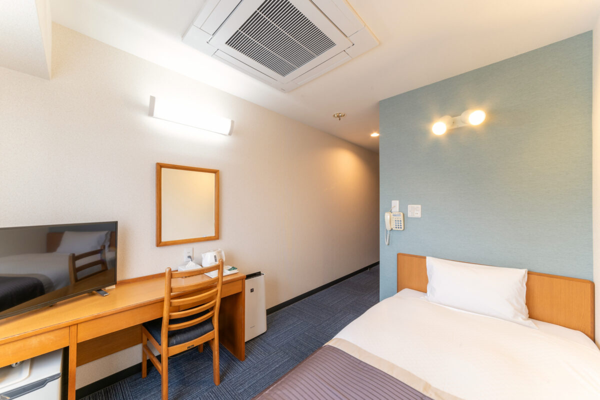 ビジネスホテル鳴門 photo
