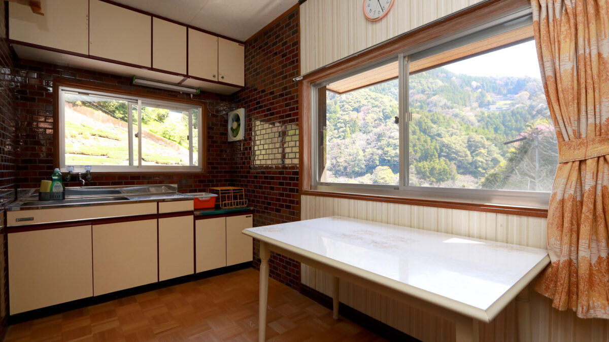 ｇｕｅｓｔｈｏｕｓｅ ｃｏｓｍｏｓ photo