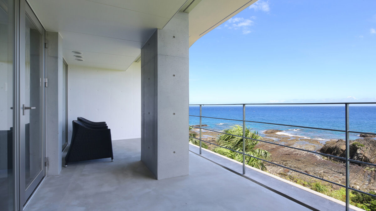 ＴＨＥ ＨＯＴＥＬ ＹＡＫＵＳＨＩＭＡ ＯＣＥＡＮ ＆ ＦＯＲＥＳＴ＜屋久島＞ photo