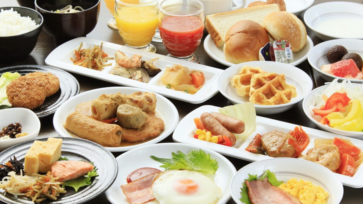 ホテル昭明館朝食イメージ（別角度 4）
