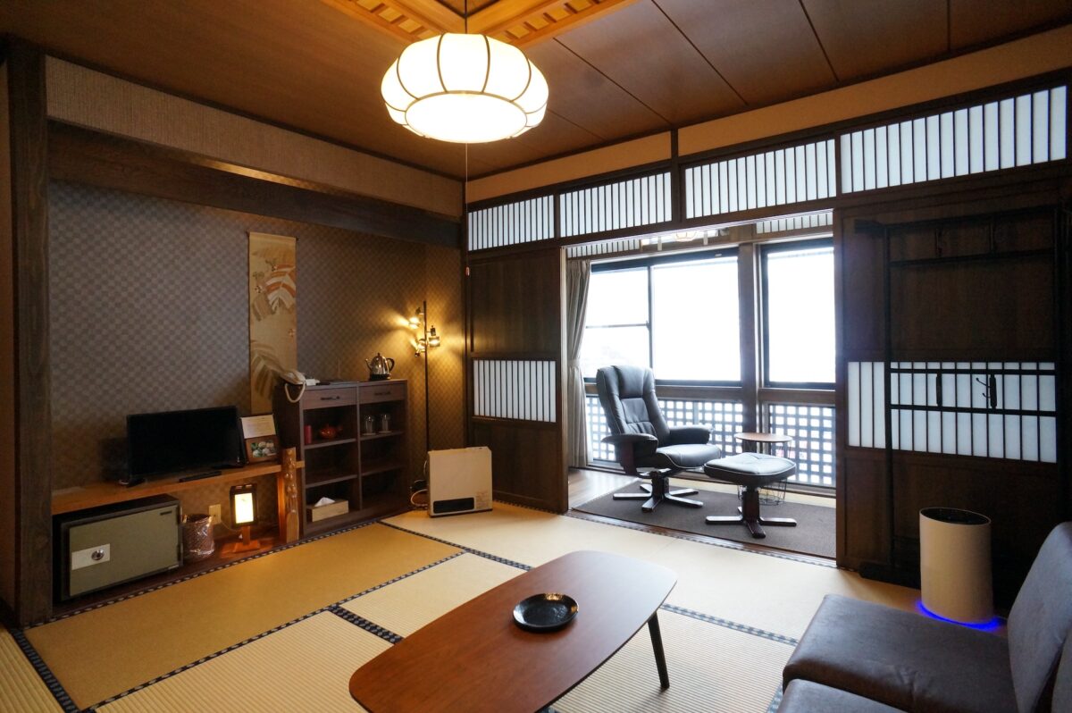 高湯温泉 安達屋 photo