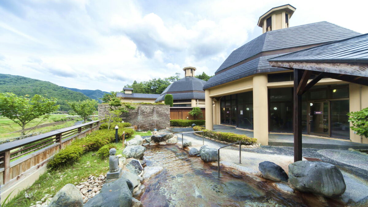 ホテルシルク温泉やまびこ photo