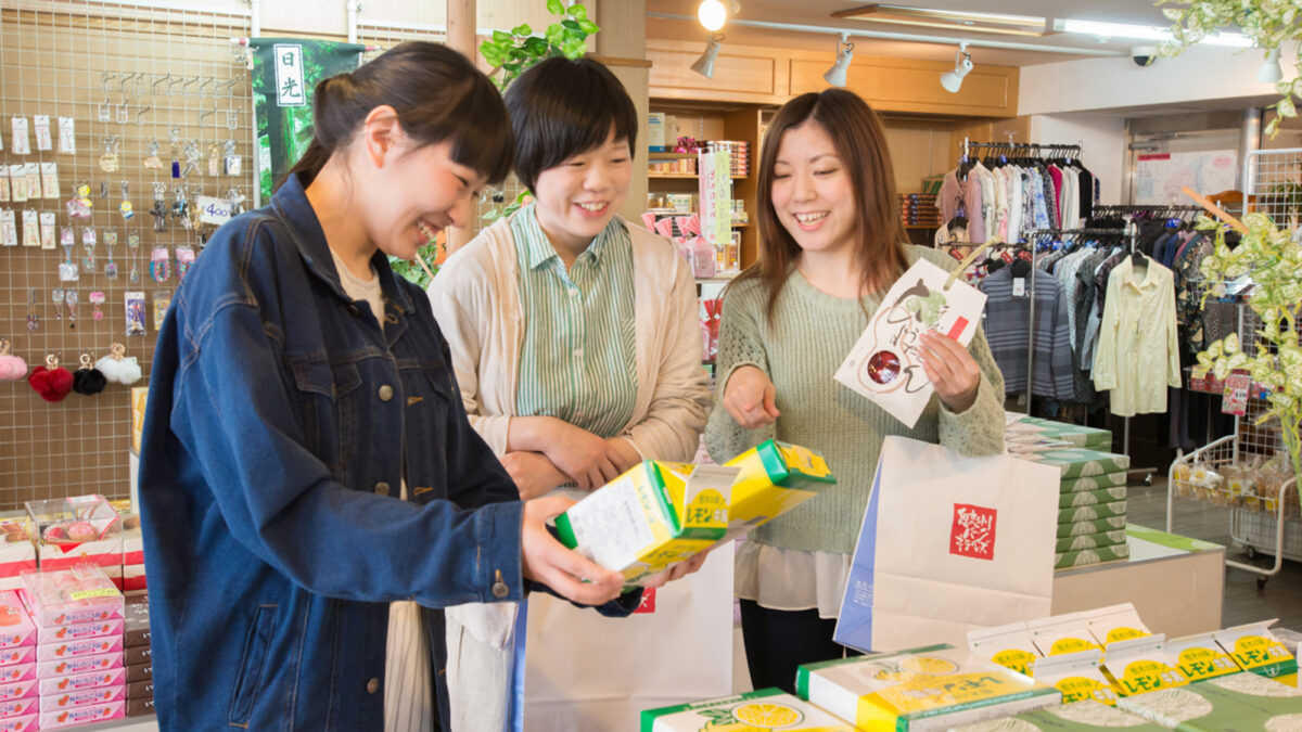 売店■