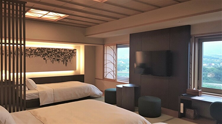 ホテル春日居 photo