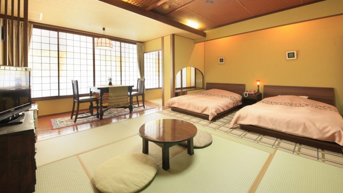 弥彦温泉 四季の宿 みのや photo