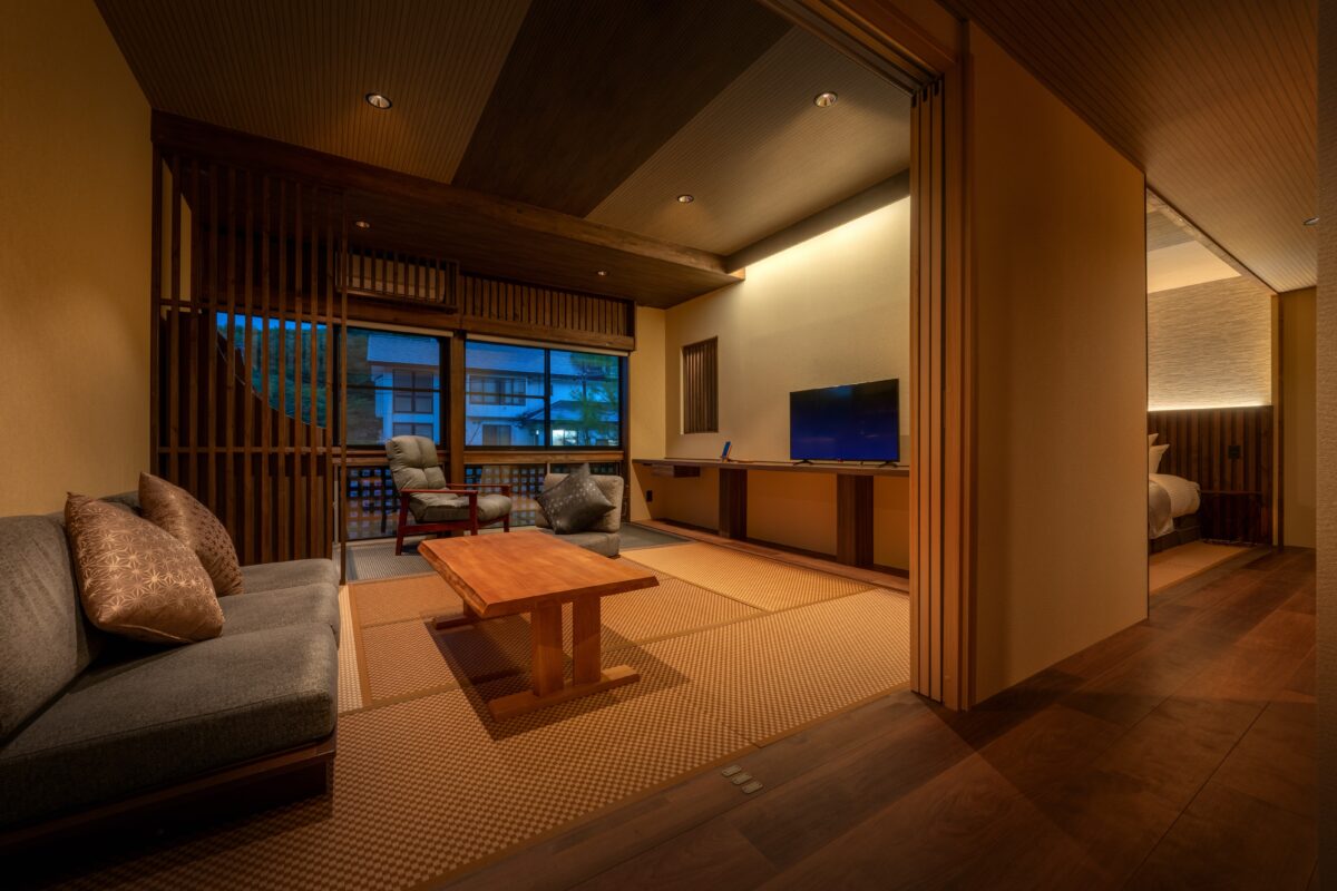 高湯温泉 安達屋 photo