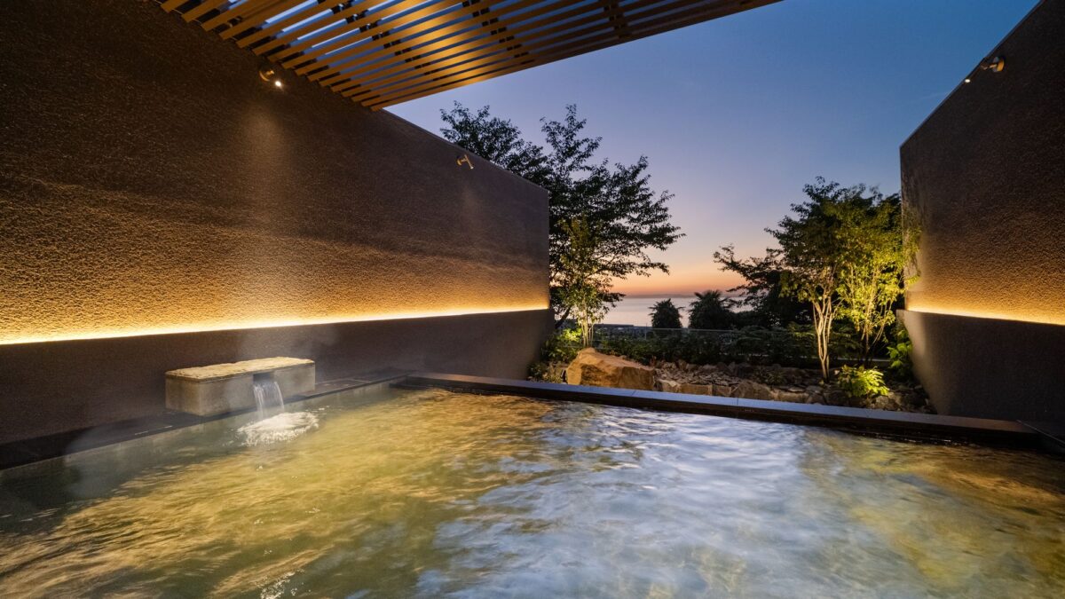 亀の井ホテル 淡路島 photo