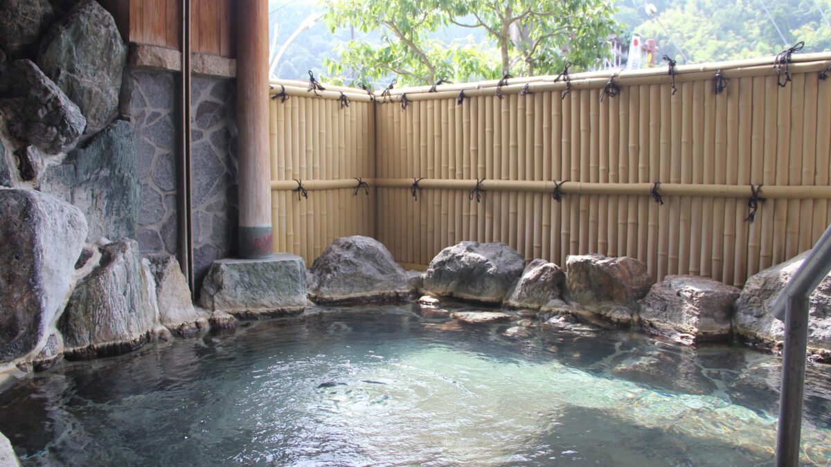 三朝温泉 かがり火の宿 有楽 photo