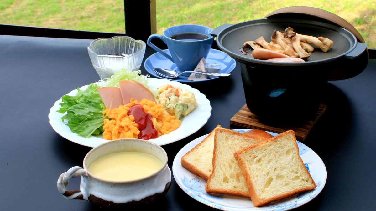 和と洋の選べる朝食（別角度 2）