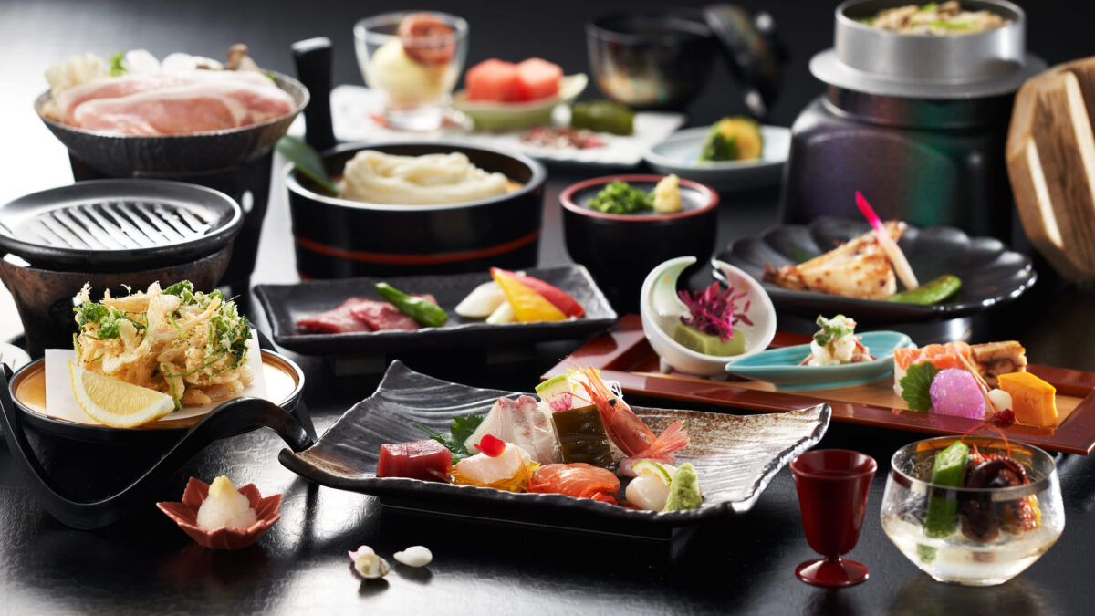 スタンダード富山県知事より｢食の匠｣に認定された料理長監修 旬菜旬魚を堪能できる「恋月の