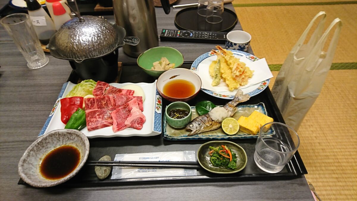 夕食（別角度 4）