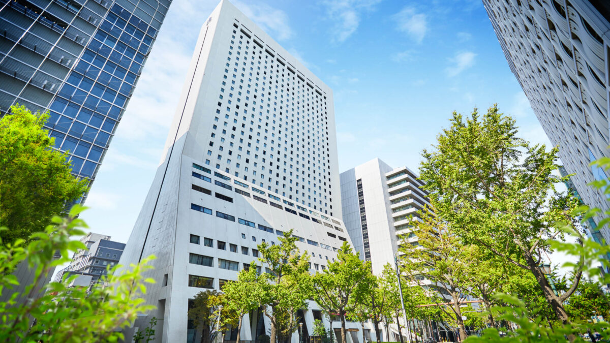ホテル日航大阪 ホテル外観(昼)