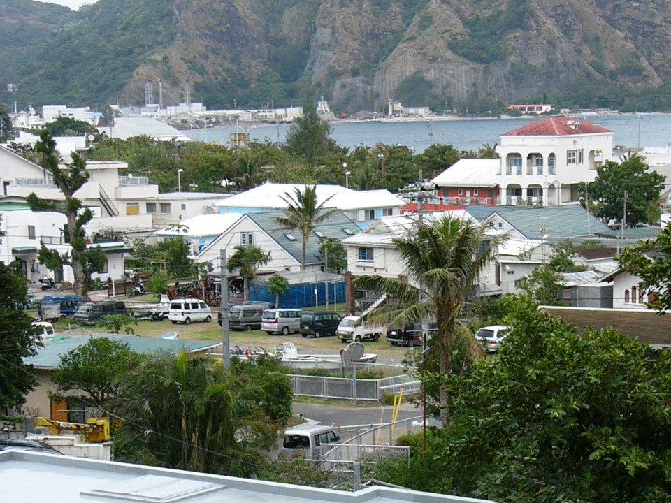 父島