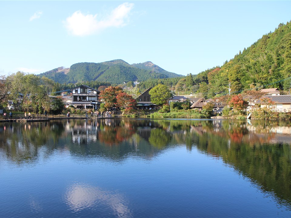 金鱗湖