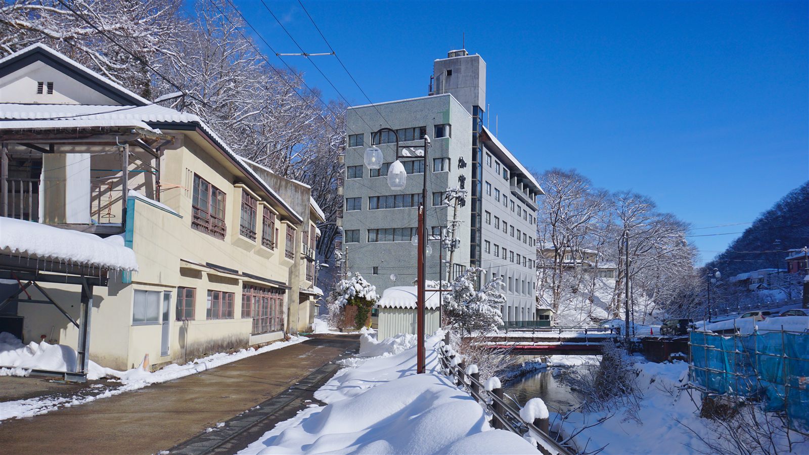 鶯宿温泉街