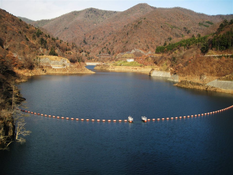 奧島湖