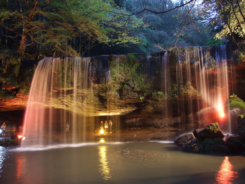 鍋瀑布